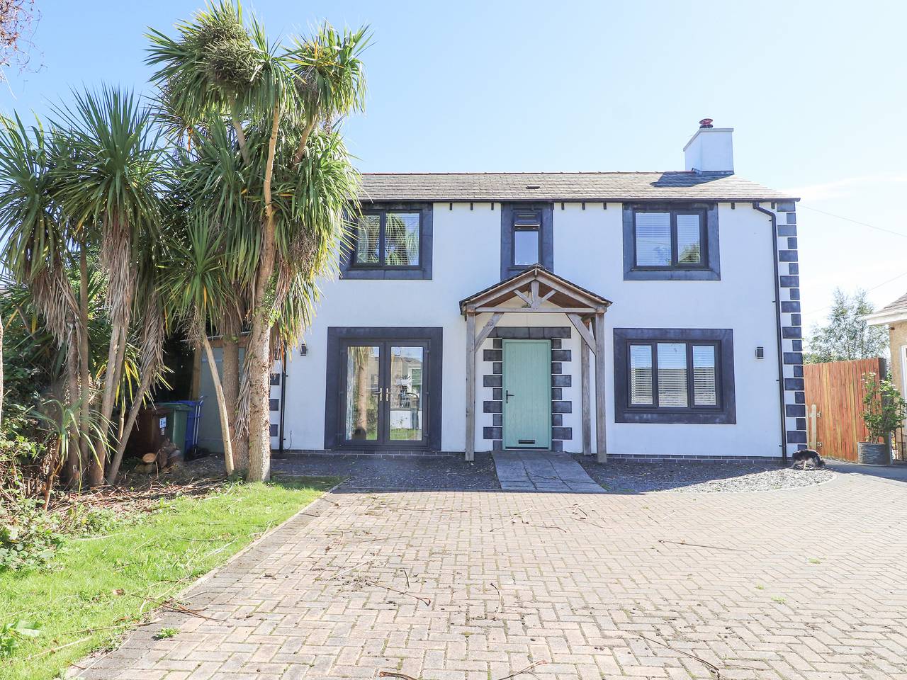 The White House in Llanbedrog, Gwynedd