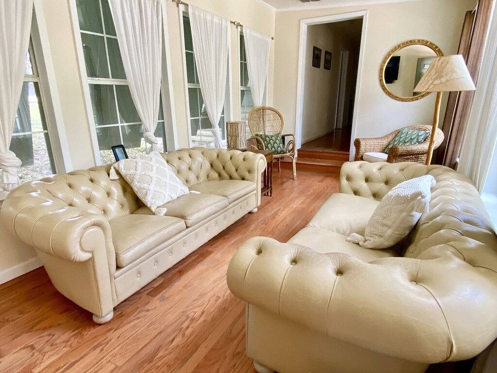 Historisches, Gated Family Compound - Gehen Sie zum Fluss Frio! in Concan, Uvalde County