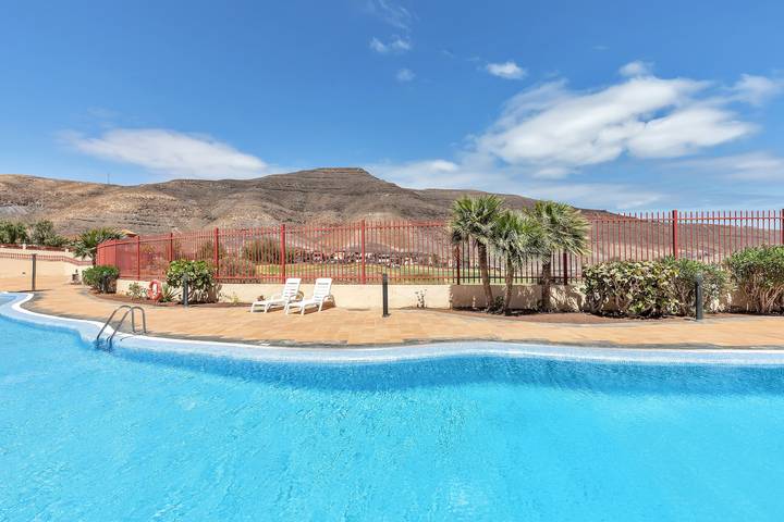 Ferienwohnung für 4 Personen, mit Kinderpool und Balkon in Morro Jable