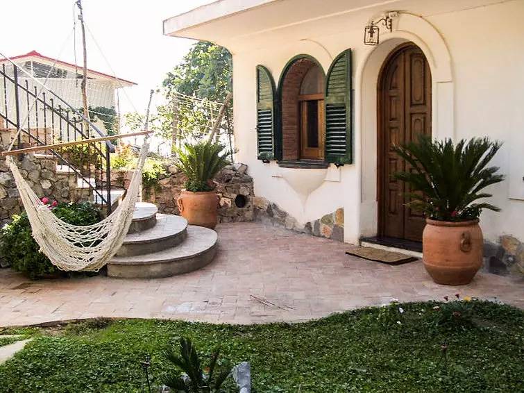 House 5 People in Praiano, Sorrento Coast