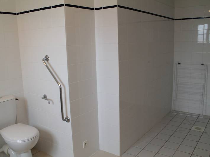Ganze Wohnung, Schönes Apartment 170m von den Thermen - 5 Pers. in La Roche-Posay, Vienne