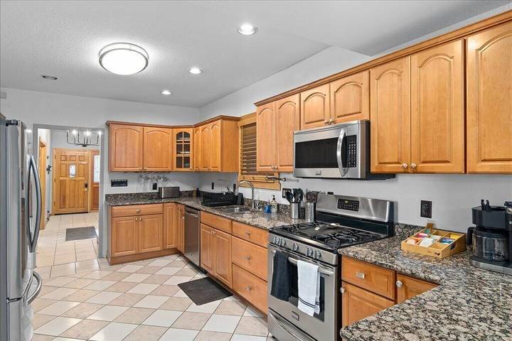 Vacation rental for 16 people, with yard in Milwaukee