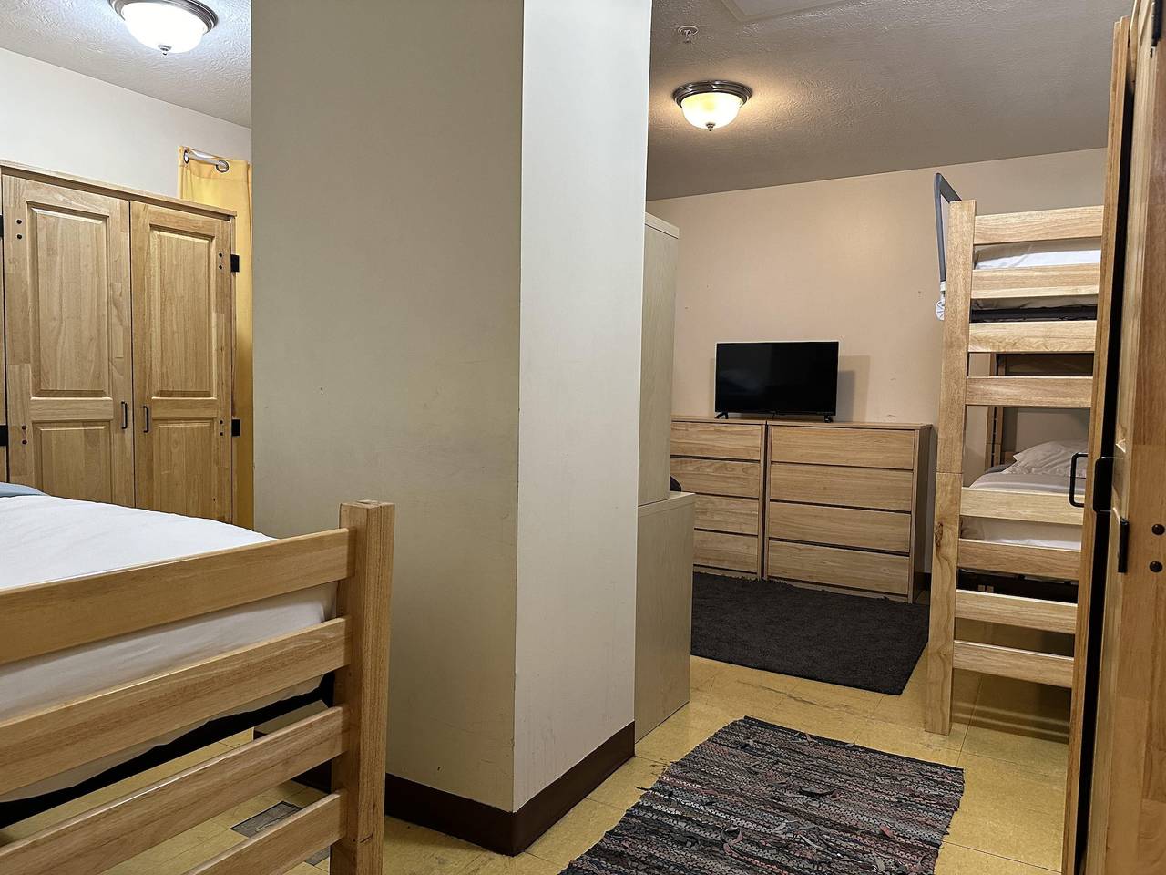 Apartamento entero, 5 Beds   Downtown Apt   Very Quick Walk Everywhere in Pittsburgh, Condado de Allegheny