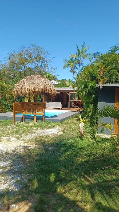 Casa de vacaciones para 2 personas, con jardín además de terraza y piscina - 1