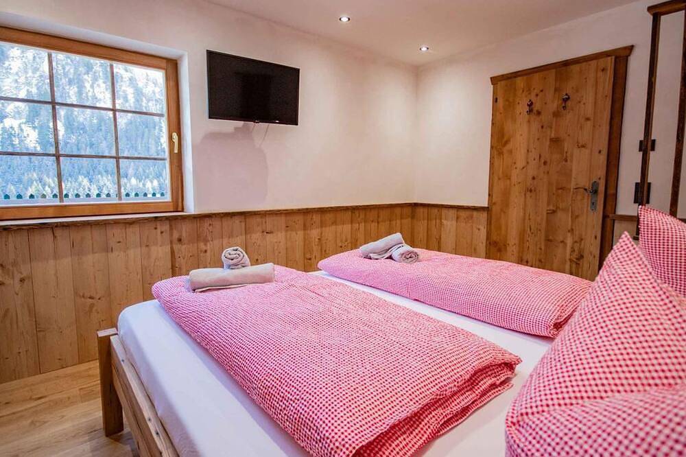 Ganze Wohnung, Peerfect 1 - Peerfect Ferienwohnungen in Tuxer Alpen, Navis