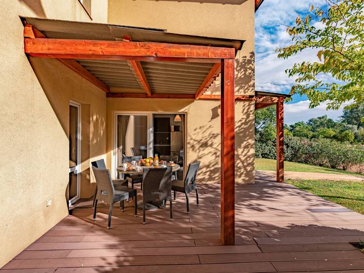 Appartement de vacances pour 6 personnes, avec jardin et terrasse en Corse