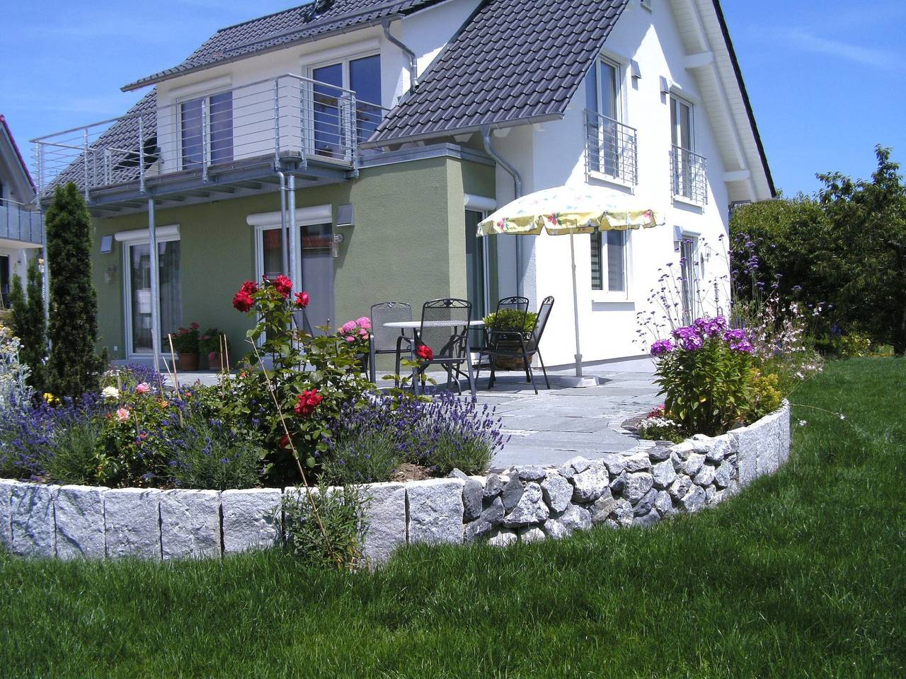 Ganze Wohnung, Ferienwohnung 'Wassertränke' mit gemeinsamer Terrasse, gemeinsamem Garten und Wi-Fi in Gaienhofen, Untersee
