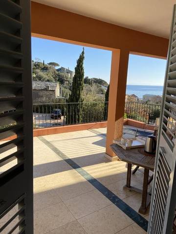 Cottage pour 4 personnes, avec vue et jardin à Brando