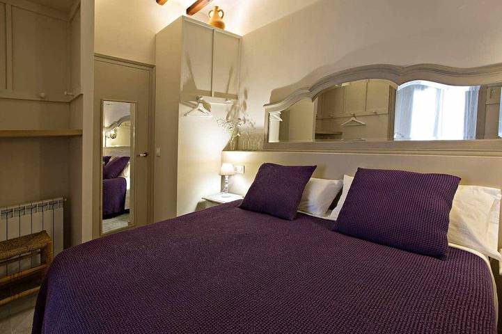 Gîte pour 4 personnes, avec balcon à Olot - 2