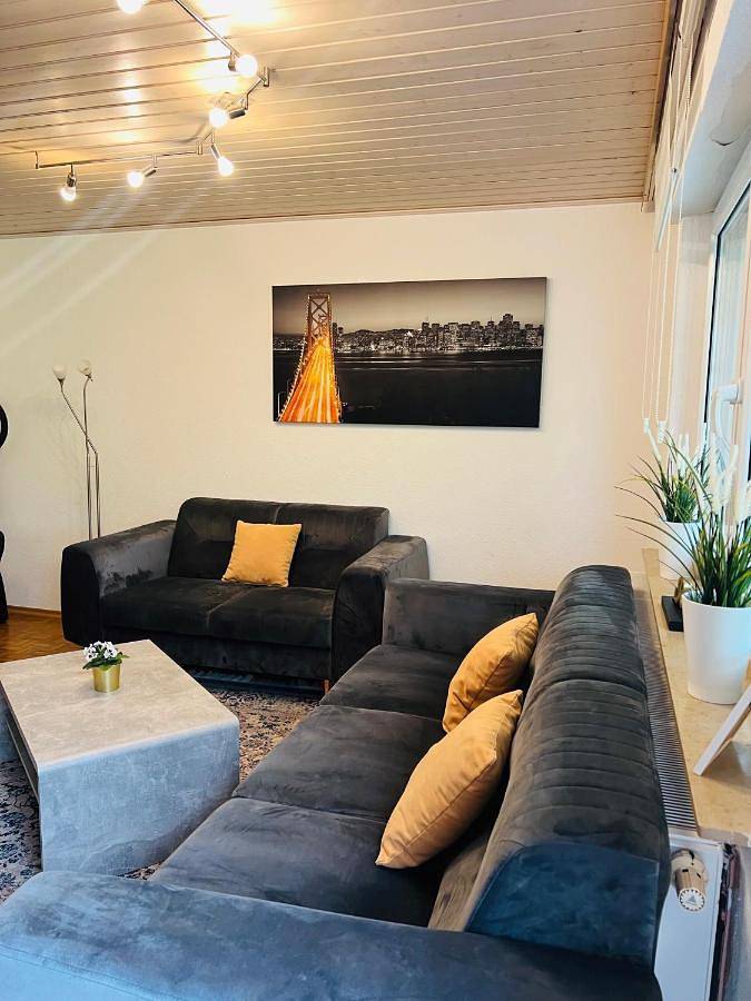 Ferienhaus für 10 Personen, mit Garten und Ausblick in Friedrichshafen - 2