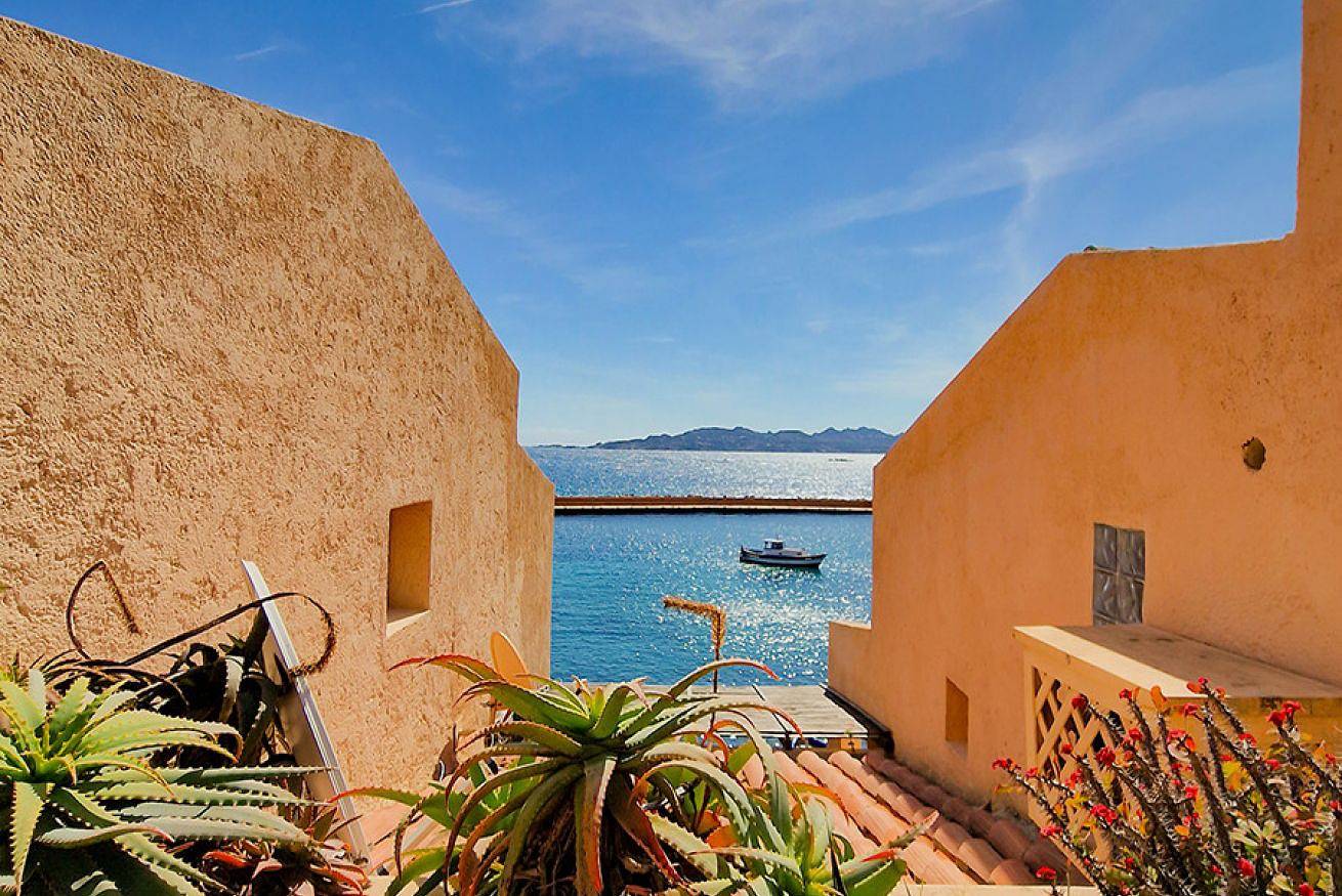 Appartamento intero, Pagello E – Villetta a schiera con terrazza vista mare – La Maddalena – Immobiliare Murphy in Parco Nazionale dell'Arcipelago di La Maddalena, Isola della Maddalena