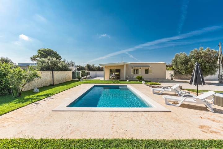 Ferienhaus für 5 Personen, mit Garten und Pool in San Vito dei Normanni