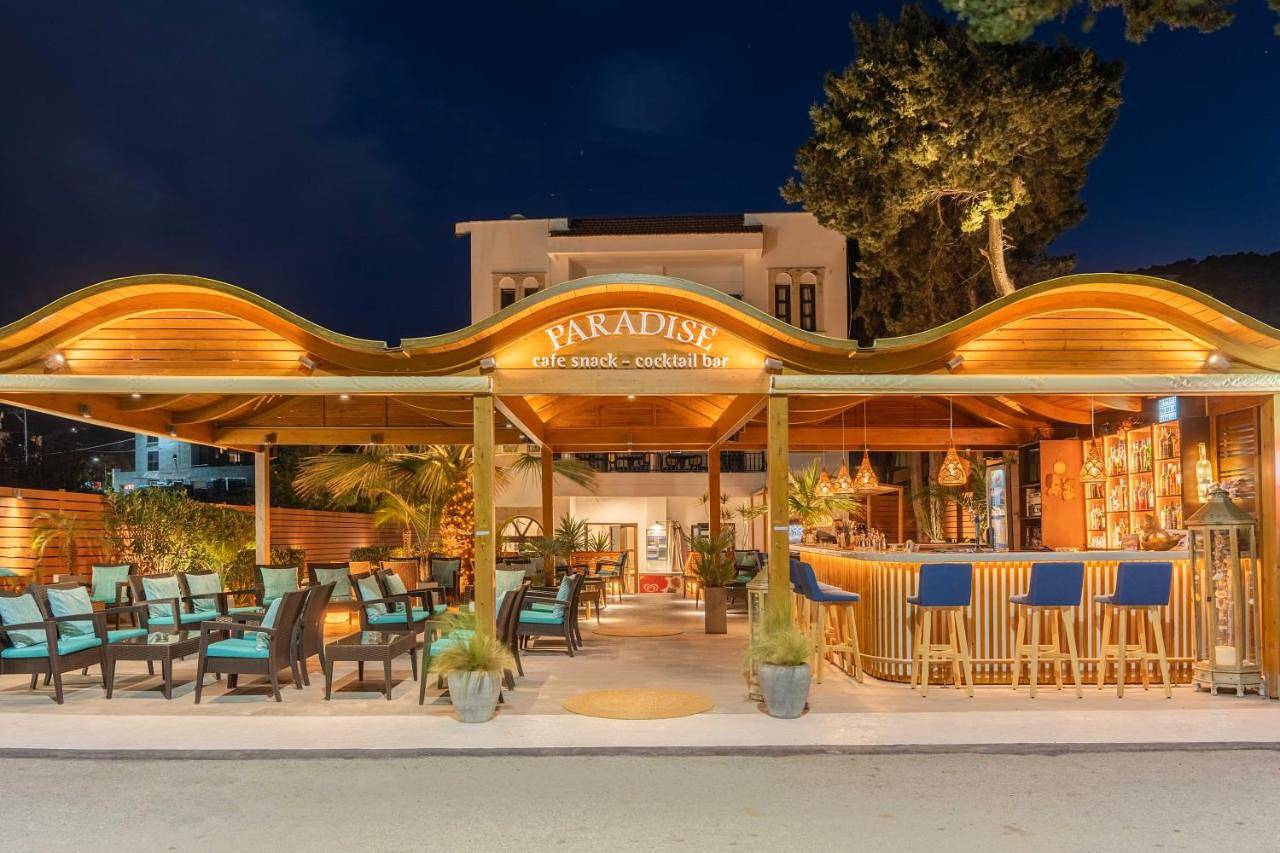 Paradise Hotel-Apartments in Stalída, Malia