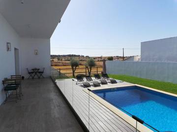 Hôtel pour 3 personnes, avec jardin ainsi que piscine et vue à Évora