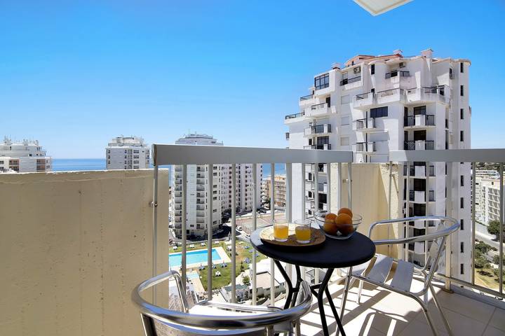 Apartamento entero, Apt. São Rafael 11ºd - Vistas al mar, Wi-Fi y aire acondicionado in Armação de Pêra (costa), Armação de Pera