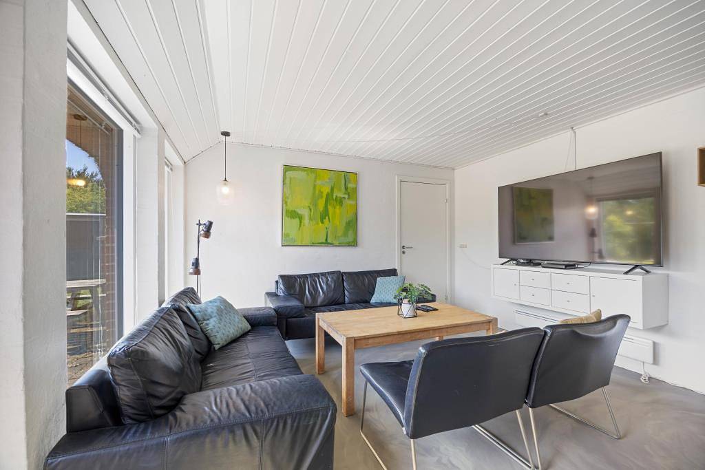 Großes Ferienhaus mit Pool und Badetonne für 14 Personen in Lodbjerg Hede, Ringkøbing