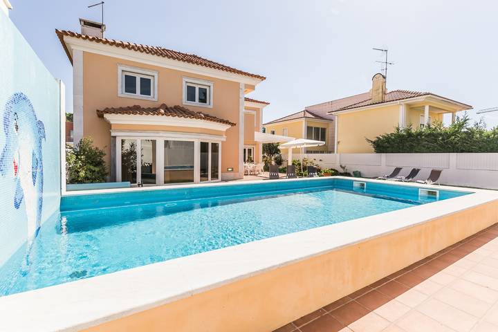 Villa voor 9 personen, met tuin en terras in Costa do Estoril