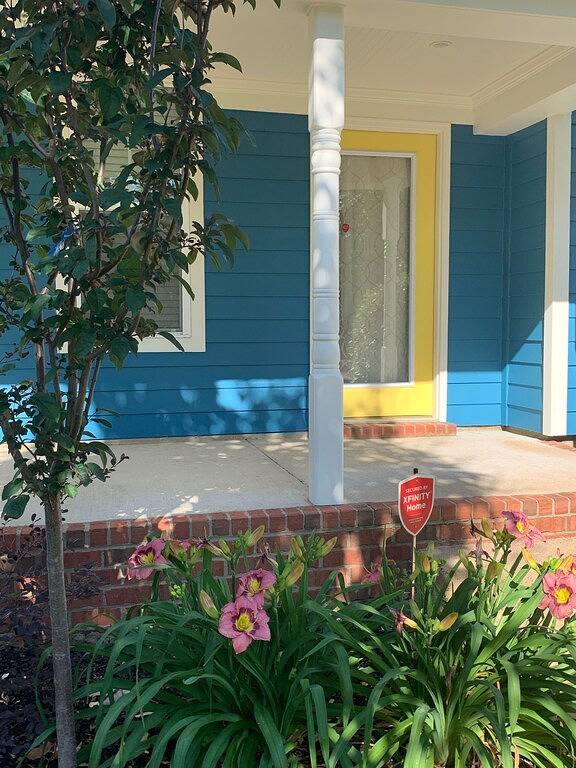 Cottage mit 3 Schlafzimmern Uptown mit Parkplatz abseits der Straße in Memphis, Tennessee