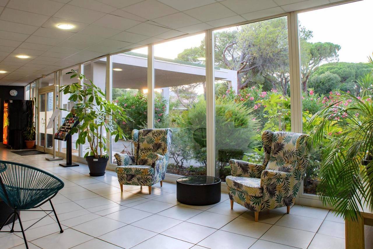 One-Bedroom Apartment (4 Adults) in Fréjus, Côte méditerranéenne (France)