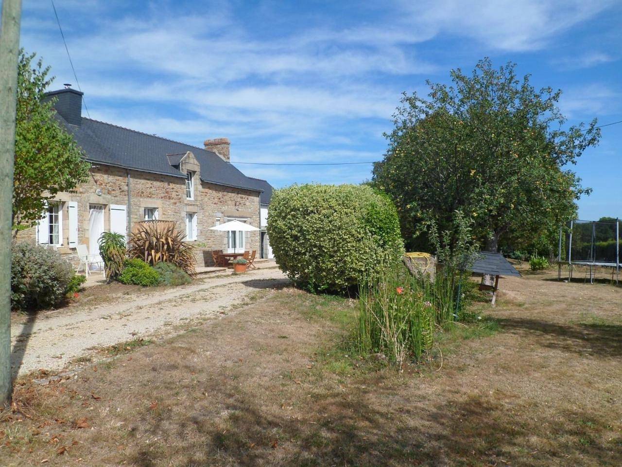 Farmhouse in an amazing private park in Vannes, Côte des Mégalithes