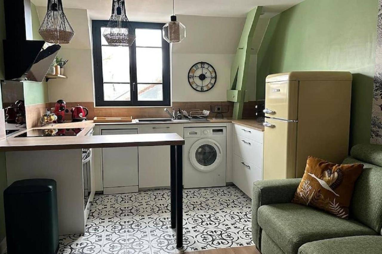 Appartement entier, One-Bedroom Apartment in Dourdan, Essonne