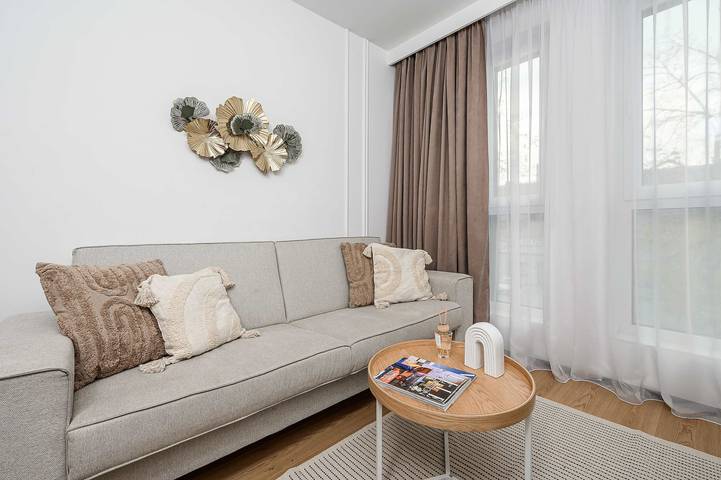 Ganze Wohnung, Lumina 4-room apartment near the city center in Łódź, Region Lodz