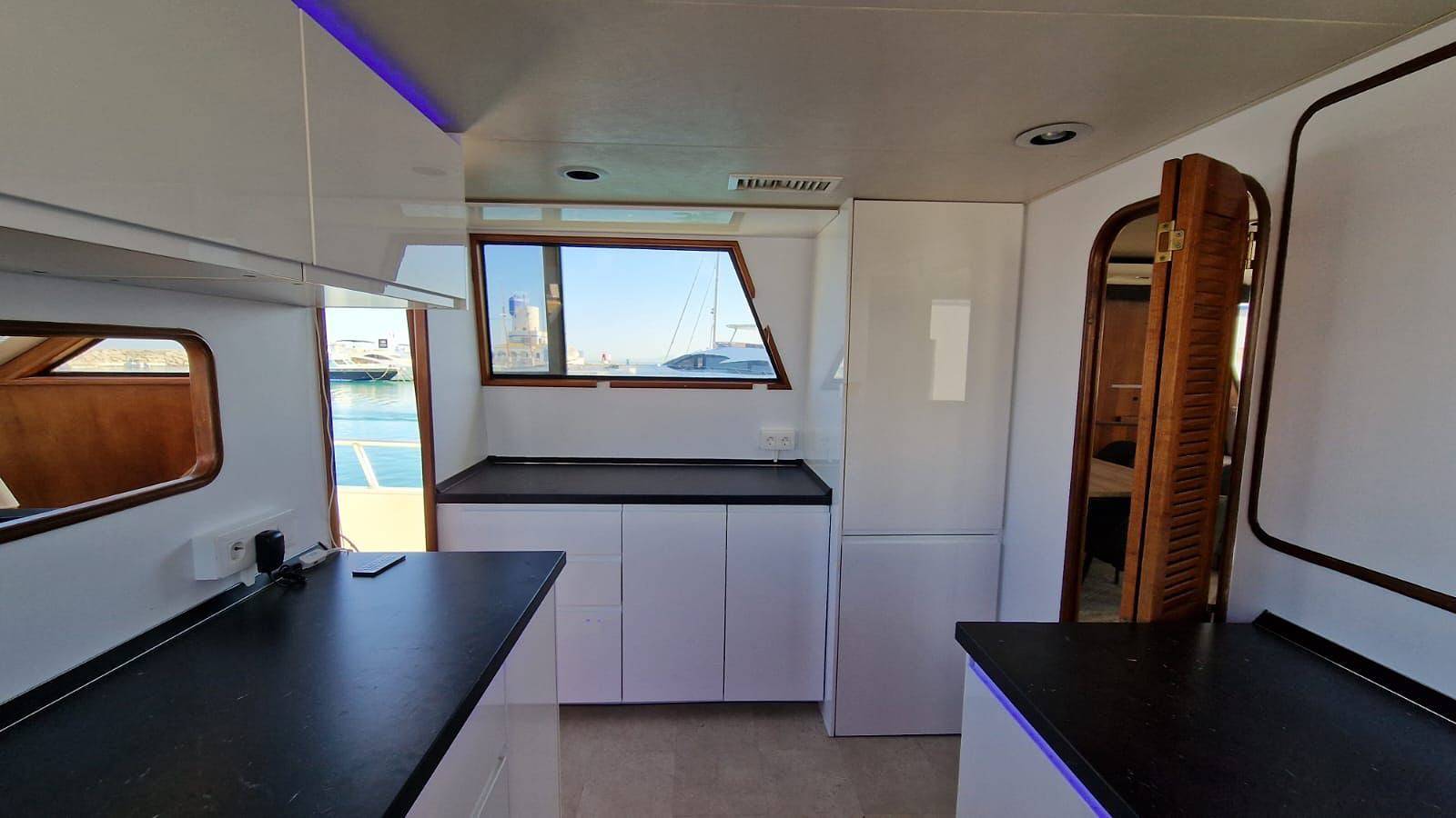 Ferienhaus für 8 Personen mit Meerblick in Puerto de la Duquesa, Manilva