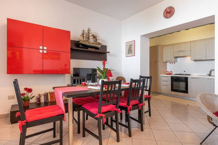 Gîte pour 6 personnes, avec balcon/terrasse, animaux acceptés à Cala Gonone - 4