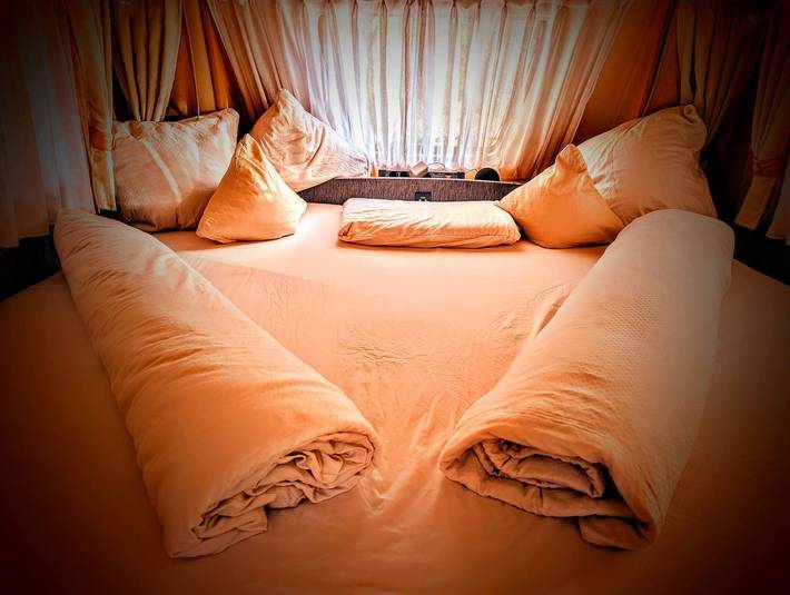 Wohnwagen für 2 Personen, mit Balkon/Terrasse in Tirol - 3