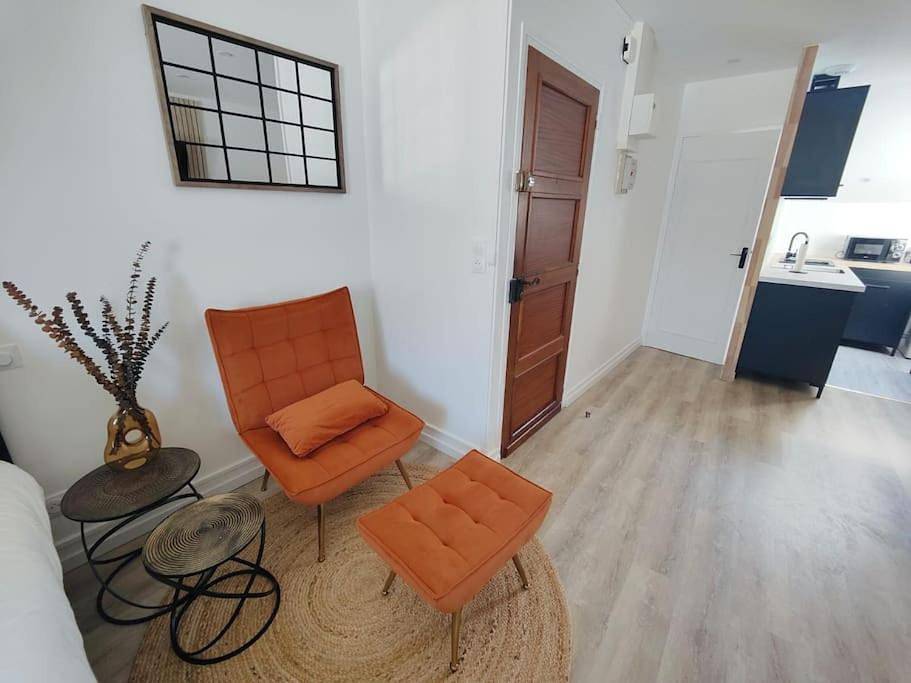 Appartement entier, One-Bedroom Apartment in Châteaudun, Région de Châteaudun