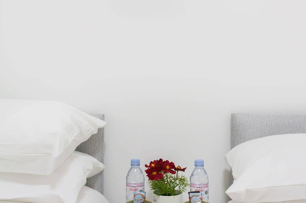 Comfortable Twin Room - Shared Bathroom - M in Camden, London