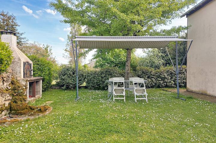 Location de vacances pour 4 personnes, avec jardin, animaux acceptés à Sauzé-Vaussais