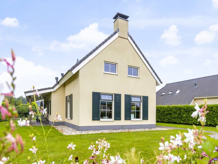 Ferienhaus für 8 Personen, mit Terrasse und Garten sowie Kinderpool und Sauna in Groningen und Umgebung