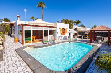 Villa for 8 People in Puerto del Carmen, Tías, Photo 2