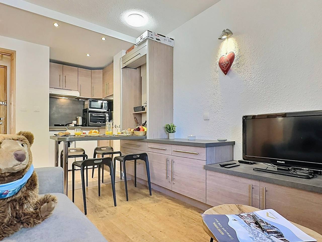 Ganze Wohnung, Renoviertes Studio, 4 Pers, nahe Zentrum und Pisten, Parkplatz, Wlan in Val-d'Isère, Nationalpark Vanoise