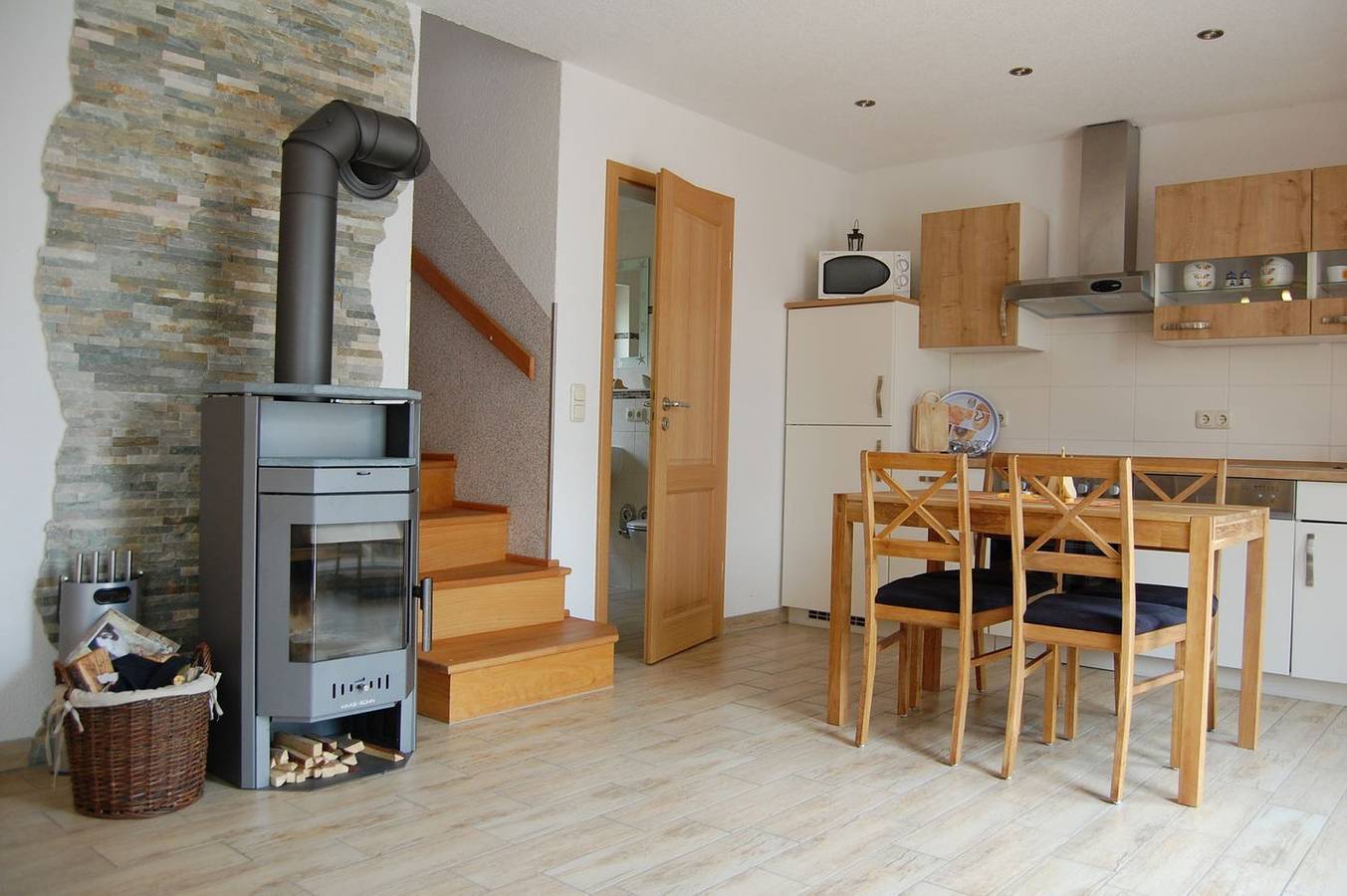 Ferienhaus "Hus an de Küst 1" - im Ortskern Ahrenshoop ca 65 m² für 2-4 Personen in Ahrenshoop, Fischland