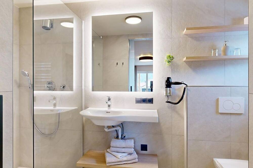 Ganze Wohnung, F1-Appartement 20 - Gästehaus Busslehner in Achenkirch, Tiroler Unterland