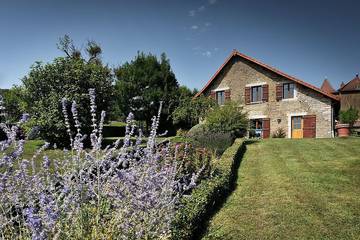 Chambre d’hôte pour 4 personnes, avec jardin à Martailly-lès-Brancion