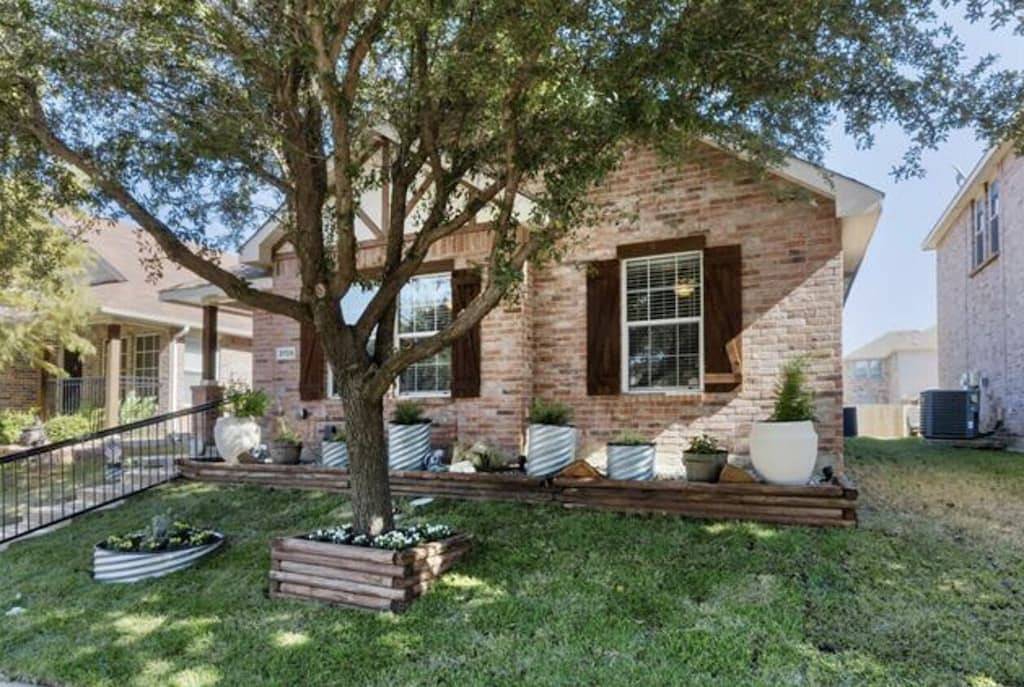 3Br2Ba 1-Story 2Car-G 1 Mile To Medicalcity/Bsw Heart/Presbyterian/Shopping/Unt in Denton, Lewisville Lake