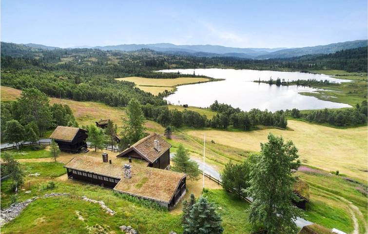 Ferienhaus für 13 Personen, mit Sauna und Terrasse sowie Garten, mit Haustier