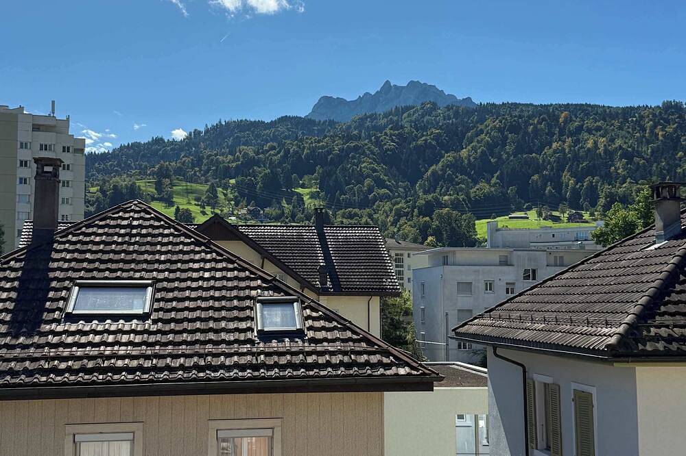 Appartamento intero, Lucerne Apartment | Pilatus View + Gondola + Parking in Kriens, Lago dei Quattro Cantoni