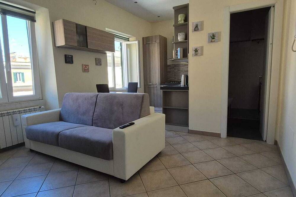 Entire apartment, Emerald House. Wonderful apartment in the heart of Grottaferrata in Grottaferrata, Parco Regionale dei Castelli Romani
