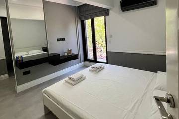 Villa for 14 Guests in Istanbul, Marmara region, Picture 4