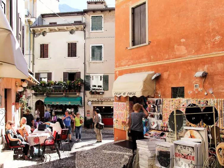 Geheel appartement, 2 kamers 4 personen in Spiaggia Val di Sogno a Malcesine (Malcesine), Malcesine