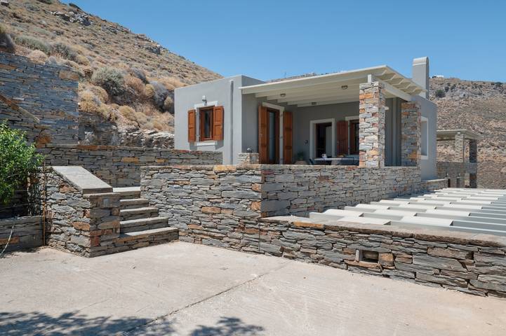 Villa „Kokkoras“ mit Meerblick und privater Terrasse in Spathi, Kea