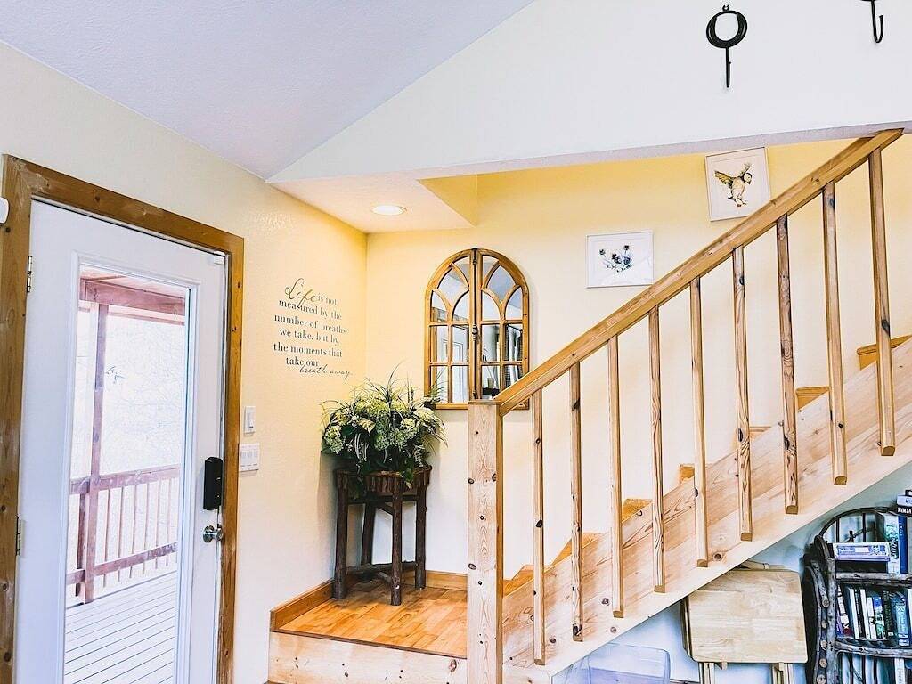 Smoky Mountain Holiday Home with Hot Tub! in Jackson County