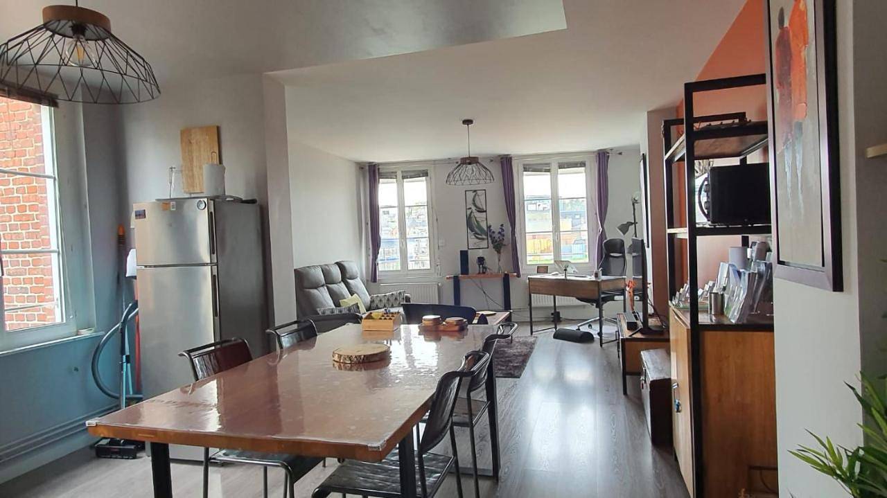Appartement entier, Two-Bedroom Apartment in Fécamp, Région du Havre