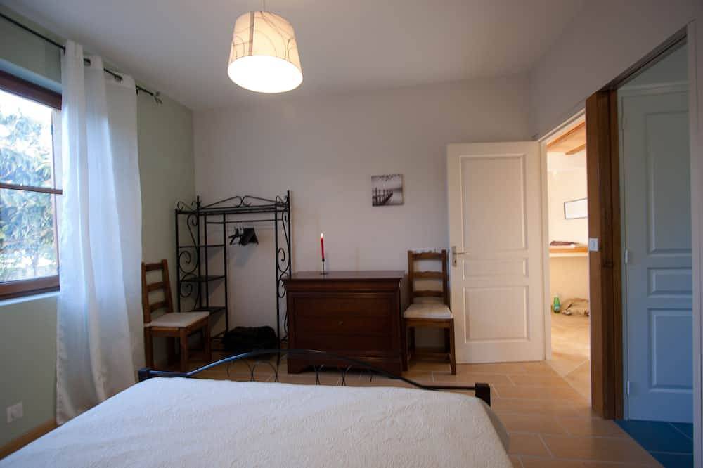 Ferienhaus in Pézenas: ein Haus in einem großen Garten. Für zwei. in Pézenas, Mittelmeerküste (Frankreich)