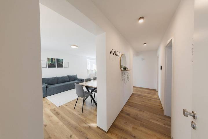 Ferienwohnung für 6 Personen, mit Balkon und Ausblick in Küssaberg - 2
