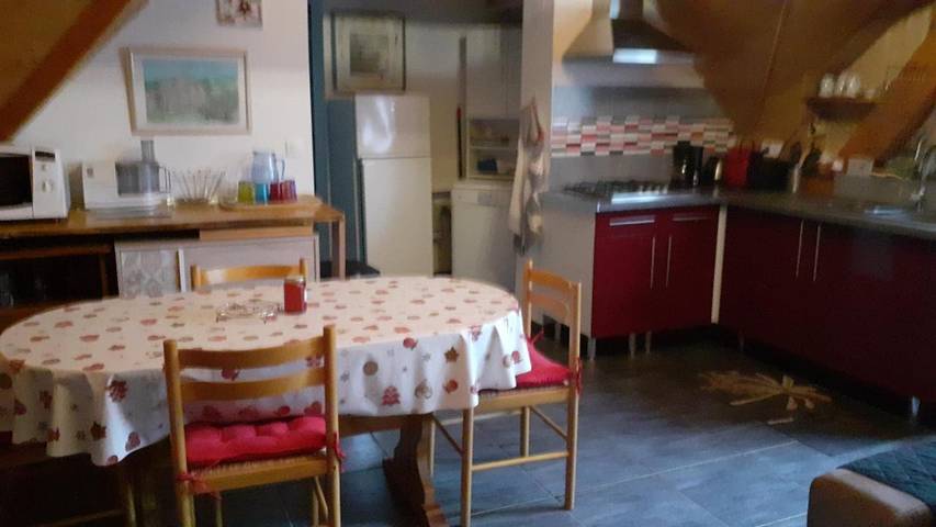 Gîte pour 6 personnes, avec vue et jardin à Sailhan - 3